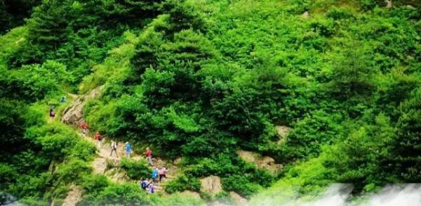 这个京郊的冷门景区，山雄水秀，林荫溪美，让人感觉恍若世外！