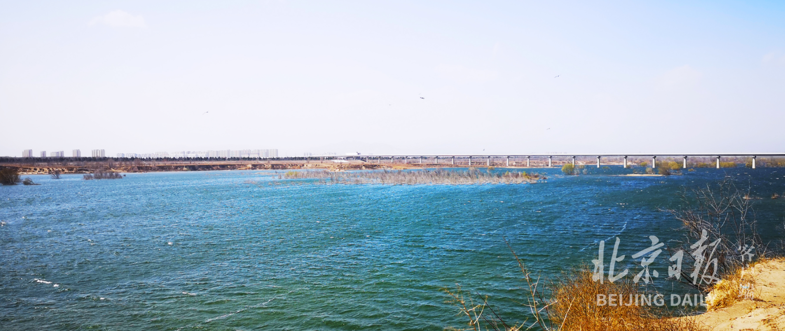 生态补水后的永定河北京房山段。