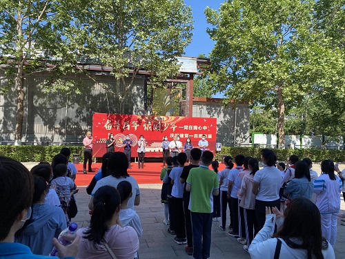 “奋斗百年 依旧少年—党在我心中 庆祝建党100周年”中小学艺术作品展3.jpg