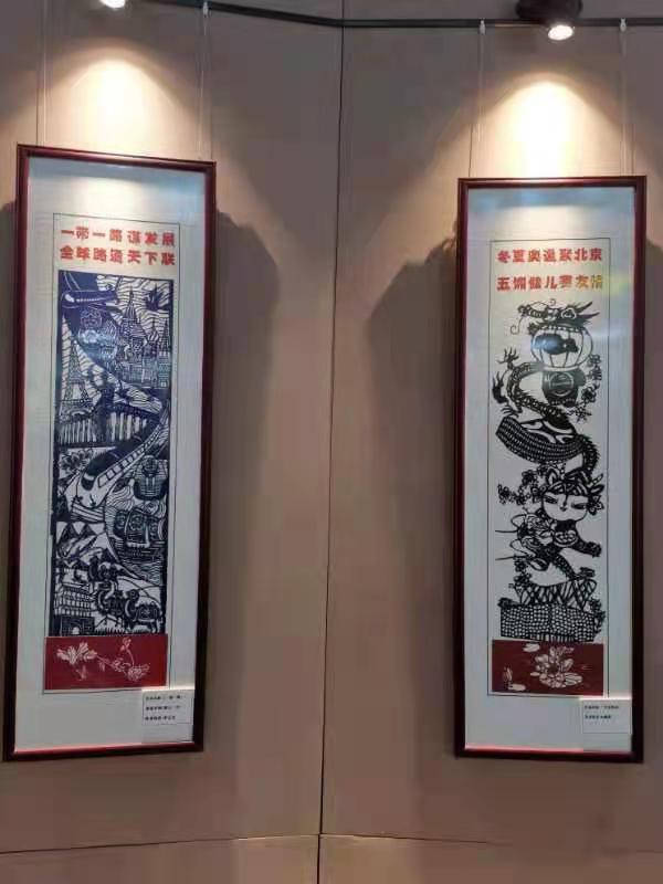 “奋斗百年 依旧少年—党在我心中 庆祝建党100周年”中小学艺术作品展1.jpg