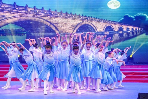 舞蹈《卢沟谣》（摄像 原梓峰）.jpg