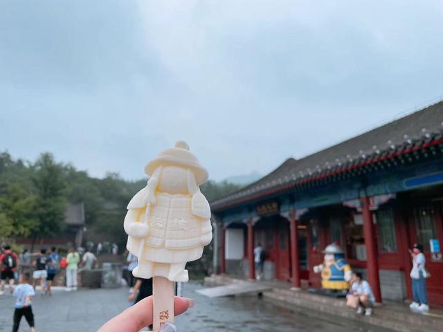 八达岭推出“明小兵”雪糕.jpeg