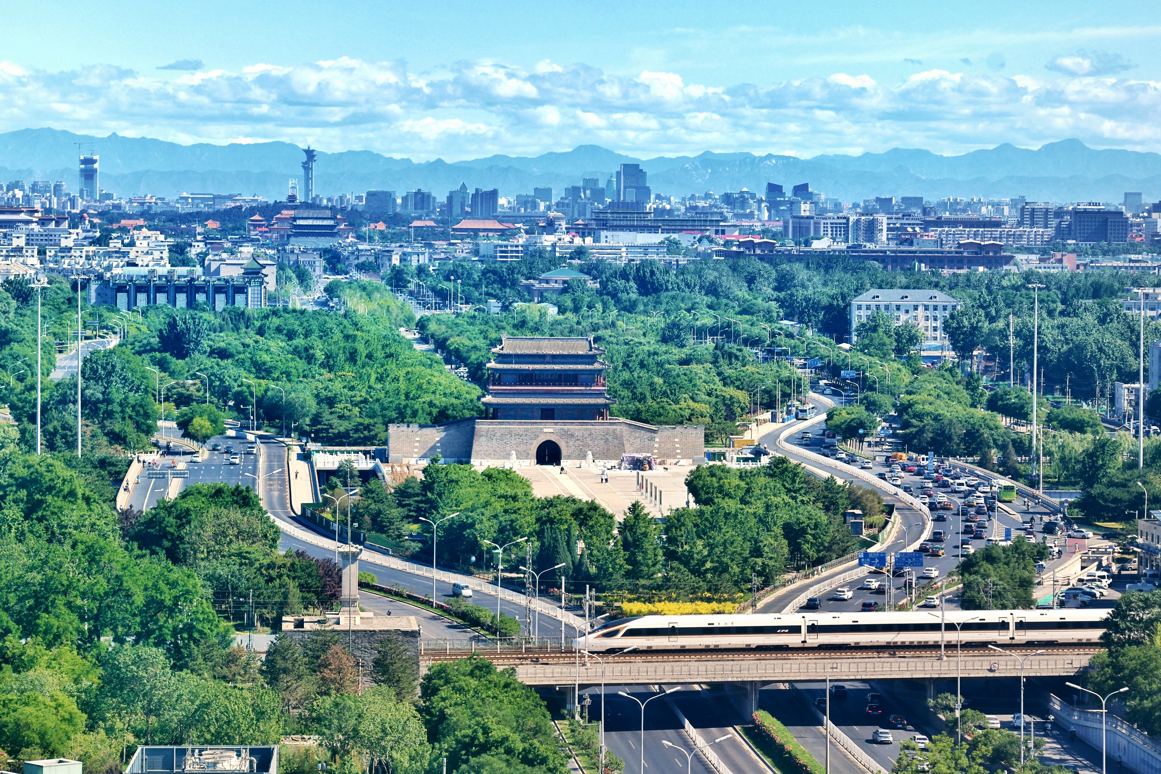 一条中轴线汇聚了北京城建筑的精髓（邓伟 摄）
