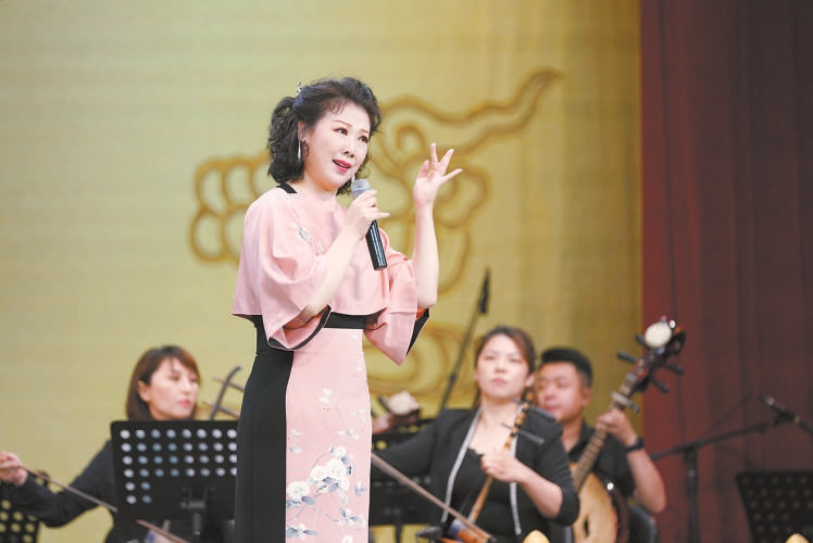国粹京剧为核心 多剧种吉祥绽放