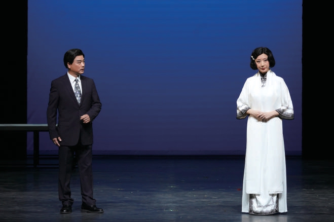 新编现代京剧《石评梅》圆满首演