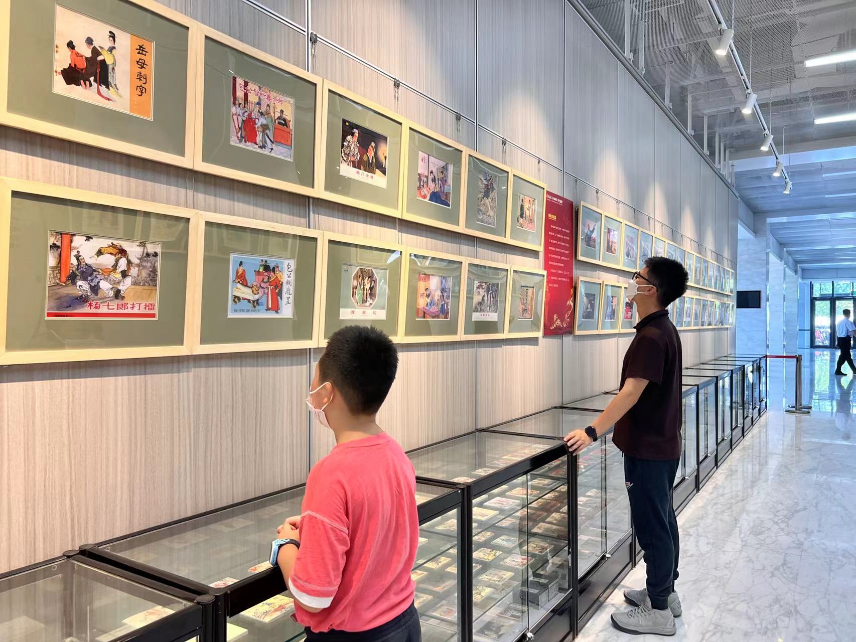 中关村图书大厦四季书房分店举办“人民就是江山”连环画艺术巡展