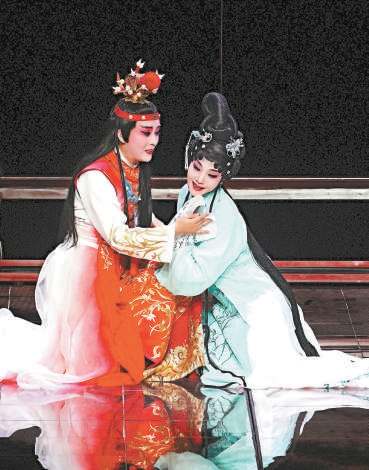 原创昆剧《曹雪芹》在天桥剧场首演。