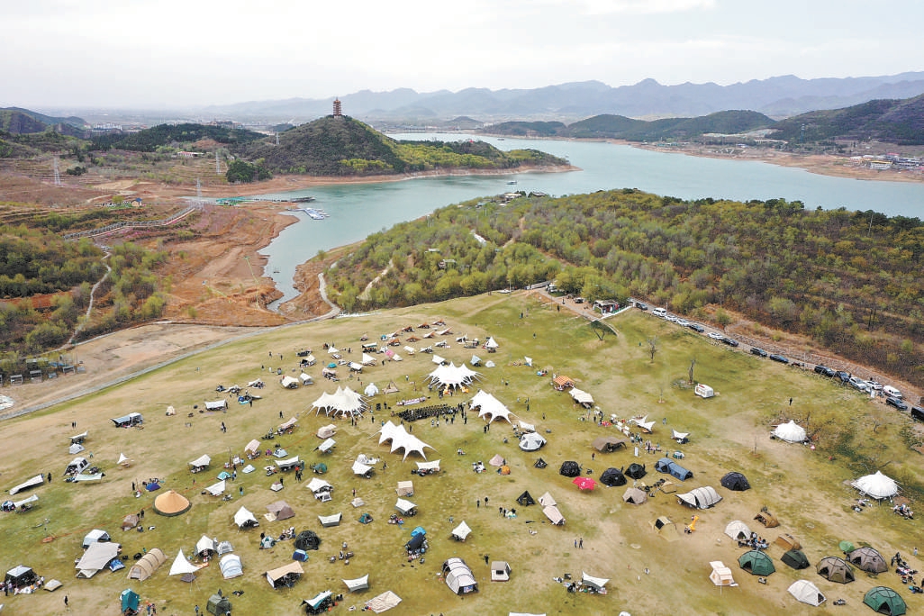 近日，在平谷区金海湖镇荒野7号营地，第二届金海湖营地文化消费季正式启动。
