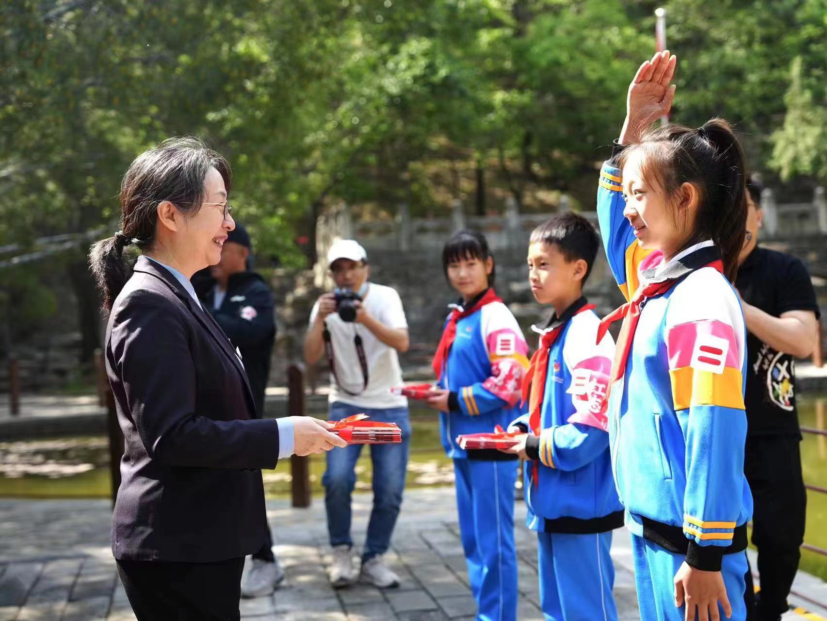 浇灌劳动之美 厚植家国情怀 香山公园“五一”劳动节举办红色文化特色宣传教育活动