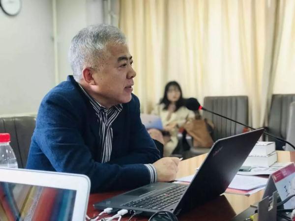 丝绸之路上的圆形方孔钱:兼论五铢、开元通宝的国际货币属性