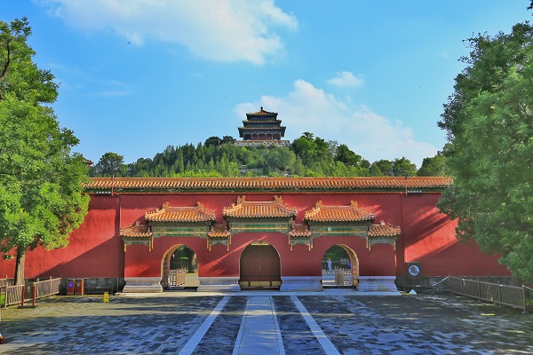 景山红楼王府井，古都红色京味行