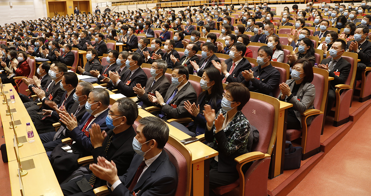 1月9日上午，北京市政协十三届五次会议胜利闭幕