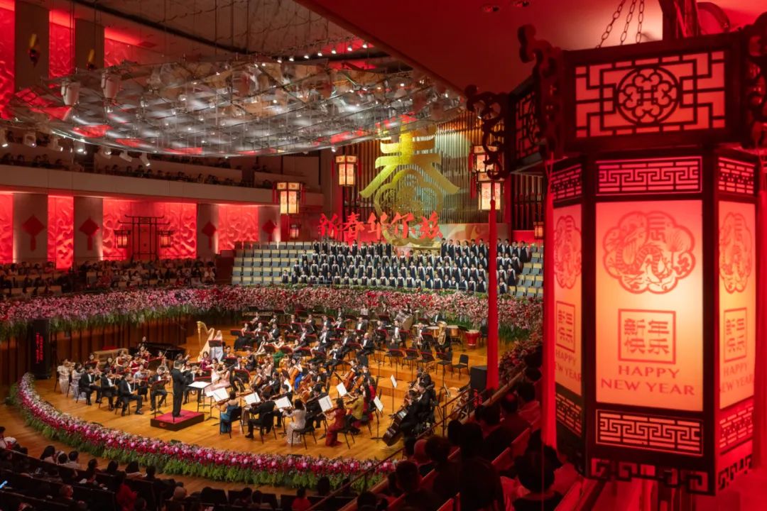 音乐中共赴新春，“2025新春华尔兹”奏响华章