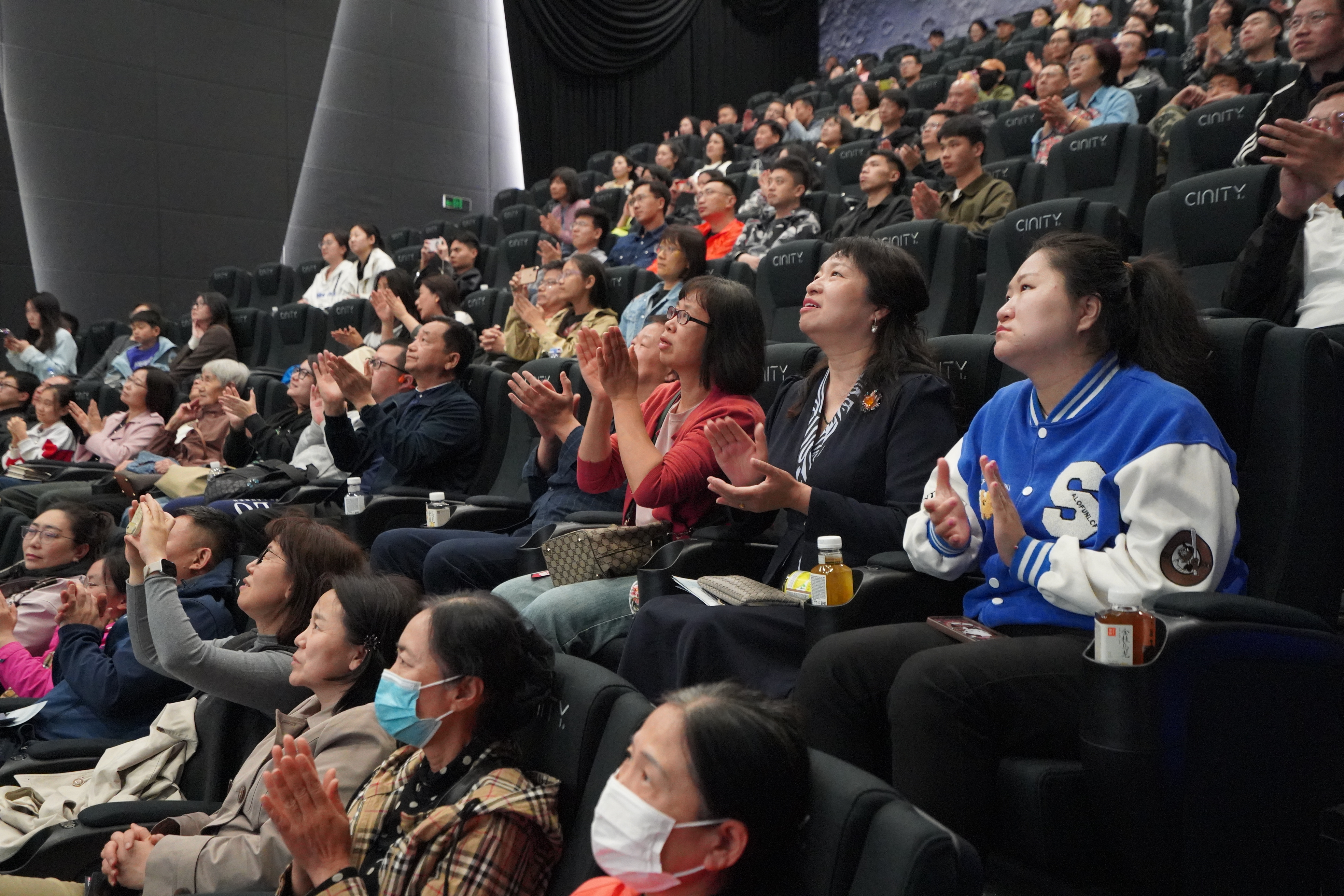 国家大剧院舞台艺术“第二现场”首场直播打造文化传播新范式