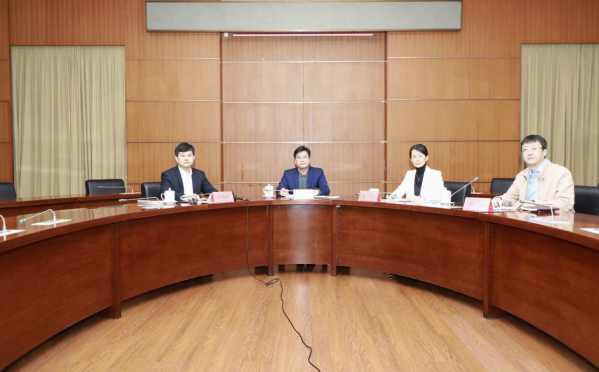 主持人（北京市生态环境局副局长、新闻发言人于建华