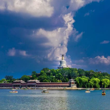 湛蓝天空下的大美北京