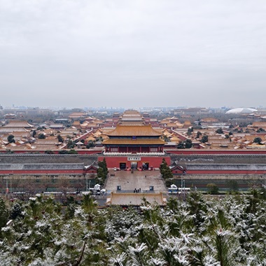 马年初雪至 福瑞照京城