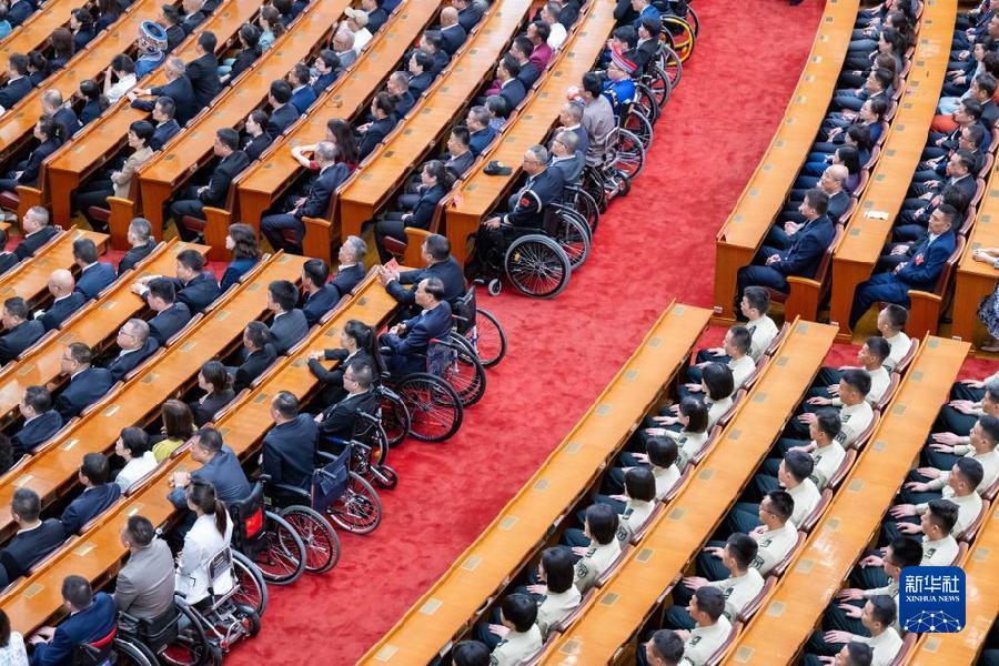 9月18日，中国残疾人联合会第八次全国代表大会在北京人民大会堂开幕。