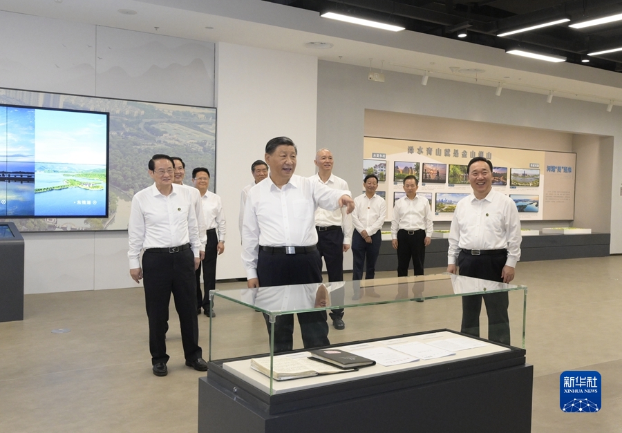9月20日至21日，中共中央总书记、国家主席、中央军委主席习近平在浙江考察。这是20日下午，习近平在绍兴市浙东运河文化园考察。