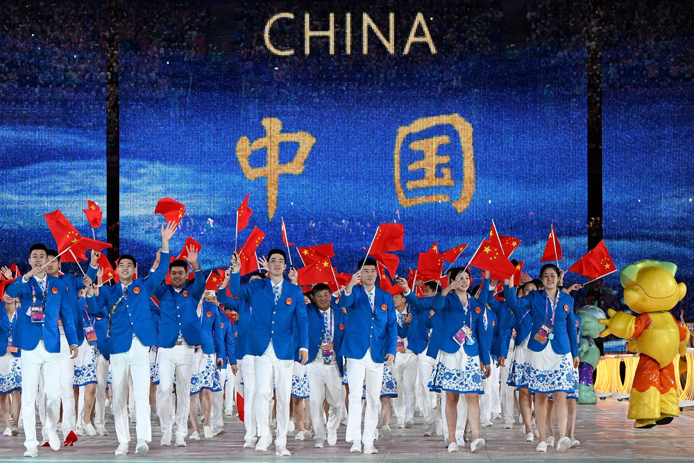 2023年9月23日，中国体育代表团在杭州亚运会开幕式上入场。