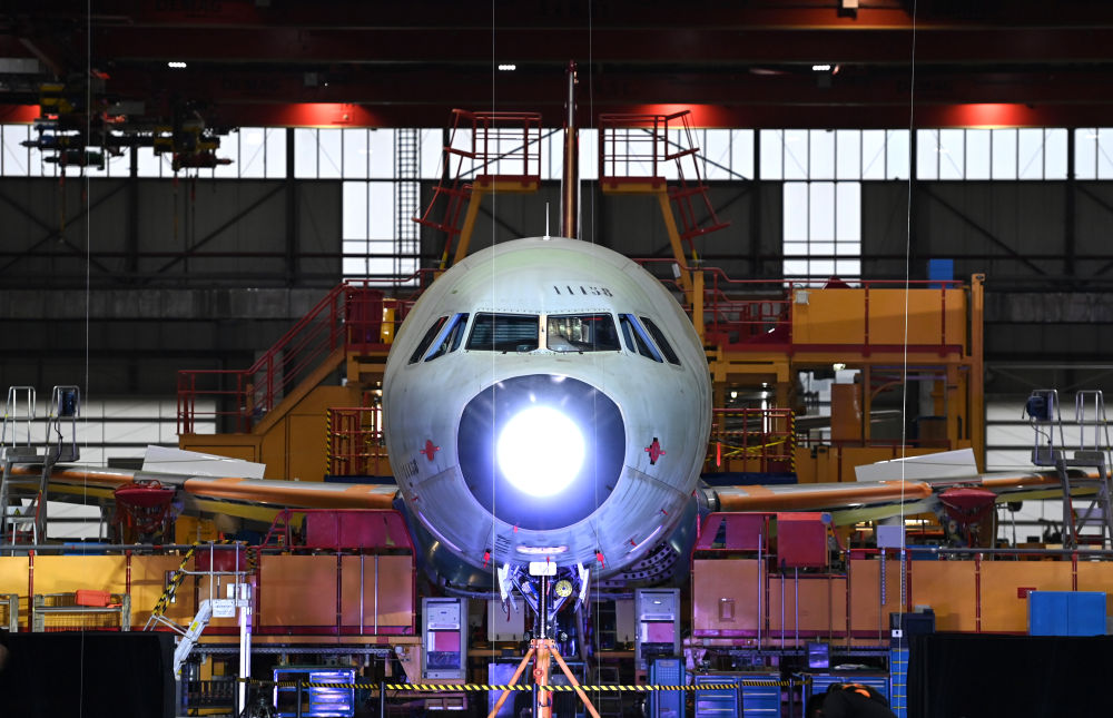 2022年11月9日，在空客天津总装线，其首架空客A321飞机上线开始总装。