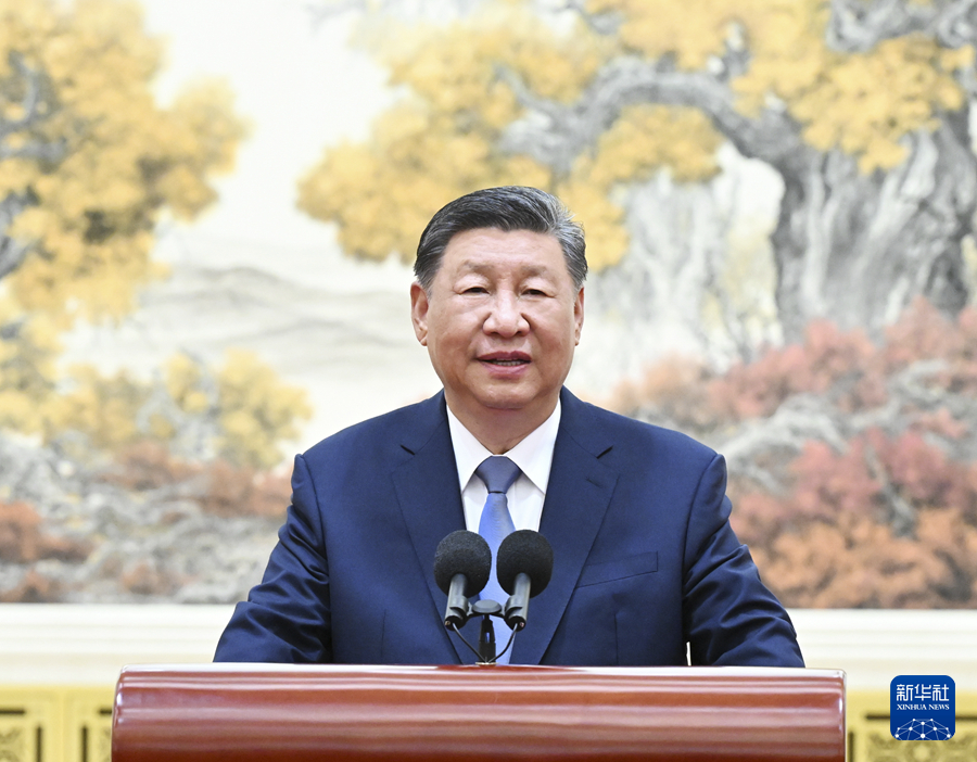 8月20日，党和国家领导人习近平、赵乐际、王沪宁、蔡奇、李希、韩正等在人民大会堂接见第33届夏季奥林匹克运动会中国体育代表团全体成员。这是习近平发表重要讲话。