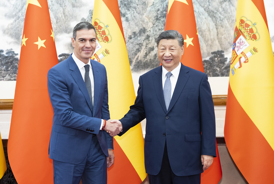 9月9日下午，国家主席习近平在北京钓鱼台国宾馆会见来华正式访问的西班牙首相桑切斯。