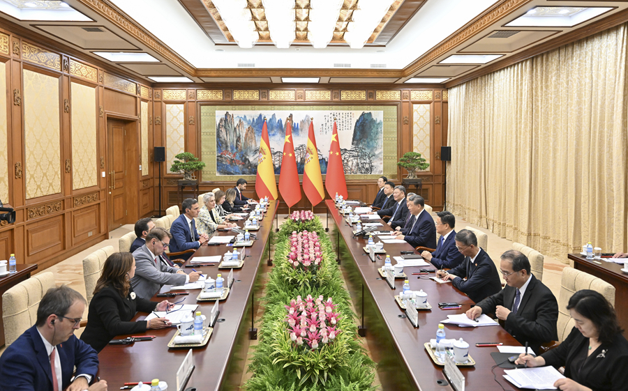 9月9日下午，国家主席习近平在北京钓鱼台国宾馆会见来华正式访问的西班牙首相桑切斯。