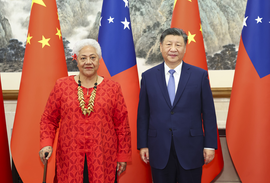 11月26日下午，国家主席习近平在北京钓鱼台国宾馆会见来华进行正式访问的萨摩亚总理菲娅梅。