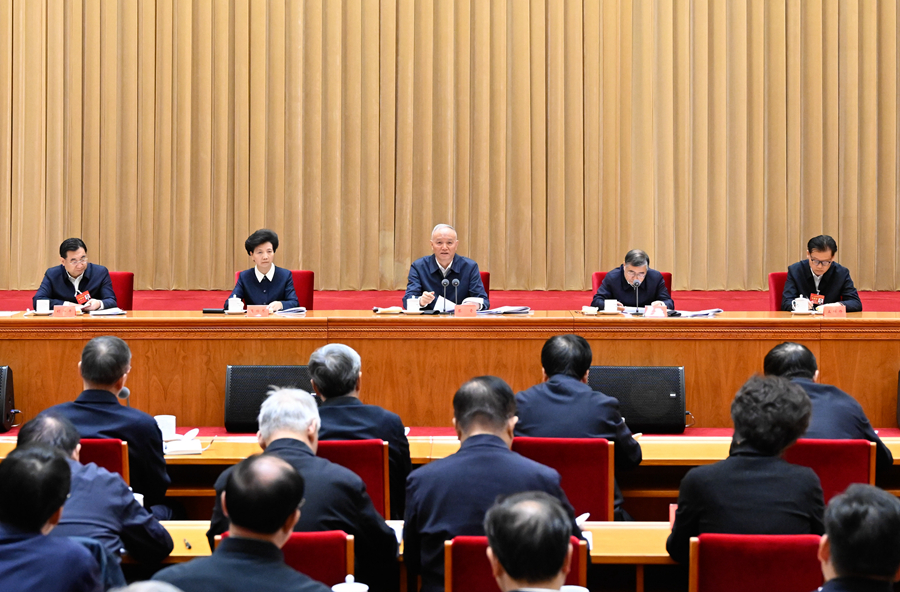 11月29日，马克思主义理论研究和建设工程工作会议在北京召开。中共中央政治局常委、中央书记处书记蔡奇出席会议并讲话。