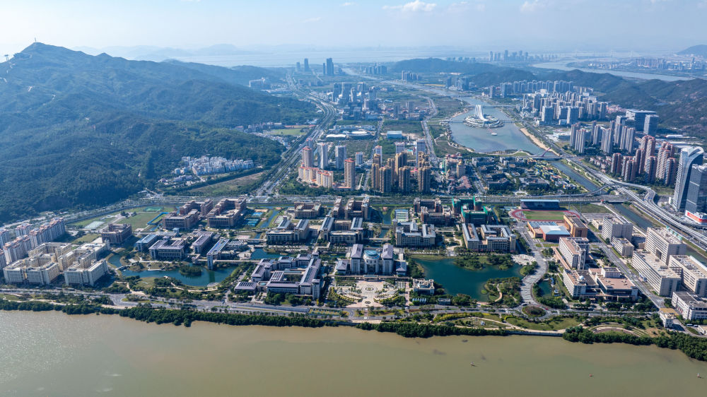 澳门大学横琴校区（2024年12月4日摄，无人机照片）。