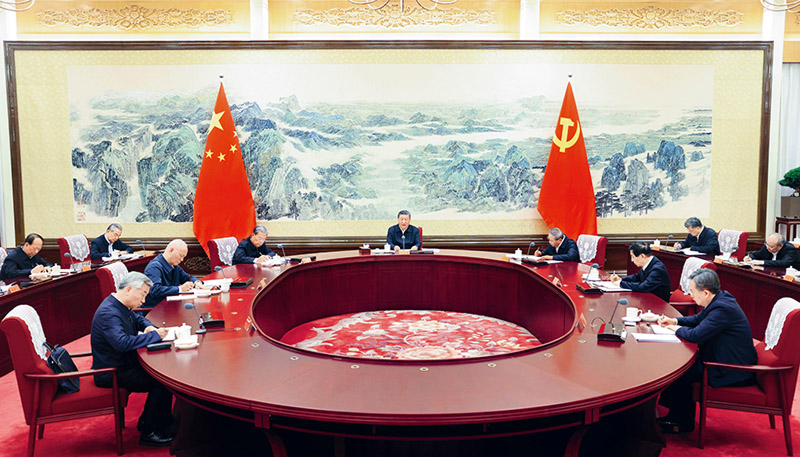 2024年12月26日至27日，中共中央政治局召开民主生活会，中共中央总书记习近平主持会议并发表重要讲话。