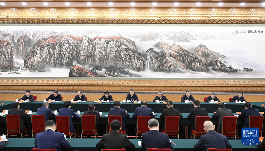 2月17日，中共中央总书记、国家主席、中央军委主席习近平在京出席民营企业座谈会并发表重要讲话。