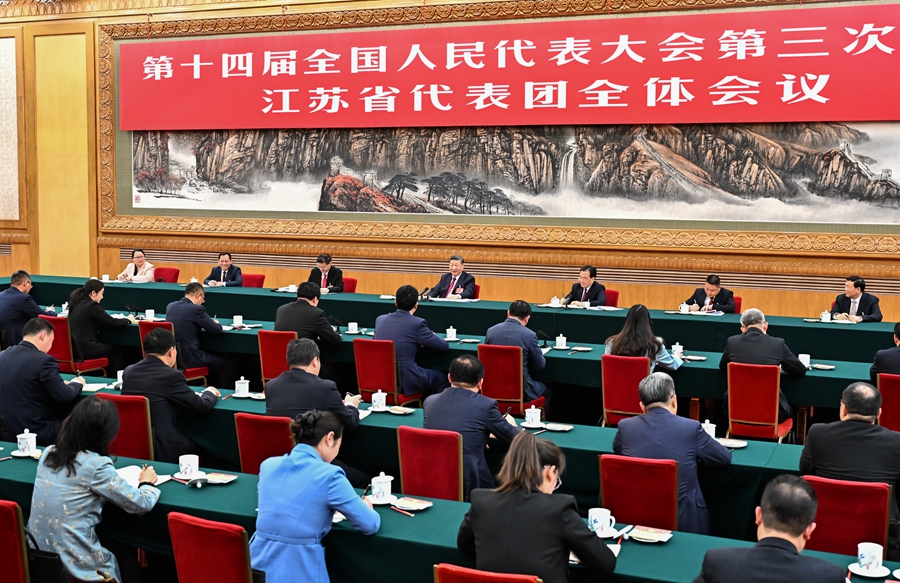 3月5日下午，中共中央总书记、国家主席、中央军委主席习近平参加他所在的十四届全国人大三次会议江苏代表团审议。