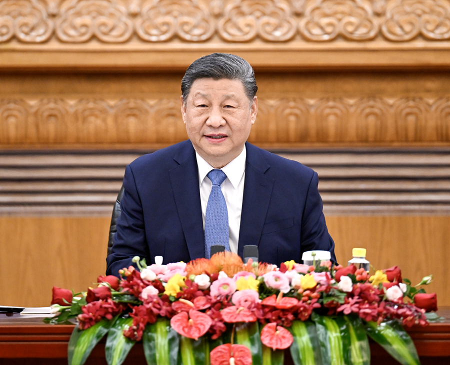 3月28日上午，国家主席习近平在北京人民大会堂会见国际工商界代表。