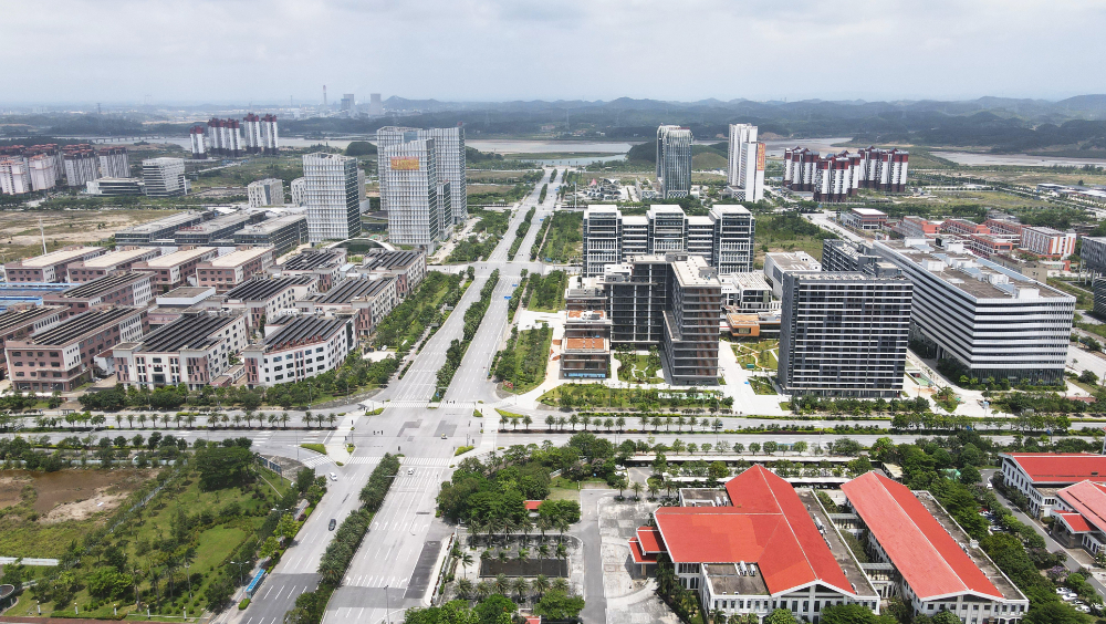 这是2024年6月13日拍摄的位于广西钦州市的中马钦州产业园区（无人机照片）。