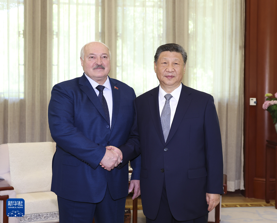 6月4日上午，国家主席习近平在北京中南海会见白俄罗斯总统卢卡申科。