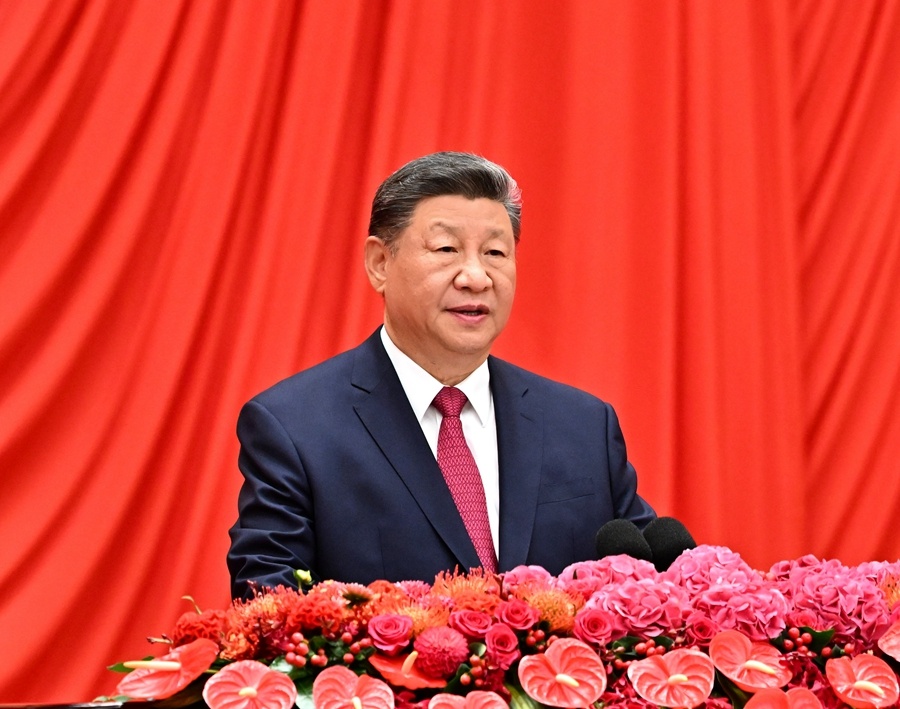 9月30日晚，庆祝中华人民共和国成立76周年招待会在北京人民大会堂举行。中共中央总书记、国家主席、中央军委主席习近平出席招待会并发表重要讲话。