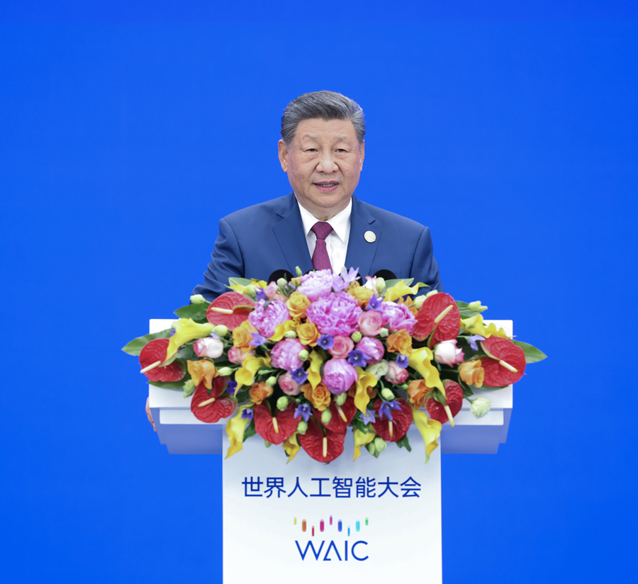 7月17日上午,国家主席习近平在上海世界会客厅出席2026世界人工智能大会暨人工智能全球治理高级别会议开幕式并发表主旨讲话。 7月17日上午,国家主席习近平在上海世界会客厅出席2026世界人工智能大会暨人工智能全球治理高级别会议开幕式并发表主旨讲话。