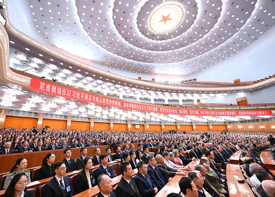 8月17日上午,中共中央、全国人大常委会、国务院、全国政协、中央军委在北京人民大会堂隆重举行大会,纪念伟大的马克思主义者,伟大的无产阶级革命家、政治家、军事家、外交家,中国特色社会主义伟大事业的杰出领导者江泽民同志诞辰100周年。 8月17日上午,中共中央、全国人大常委会、国务院、全国政协、中央军委在北京人民大会堂隆重举行大会,纪念伟大的马克思主义者,伟大的无产阶级革命家、政治家、军事家、外交家,中国特色社会主义伟大事业的杰出领导者江泽民同志诞辰100周年。