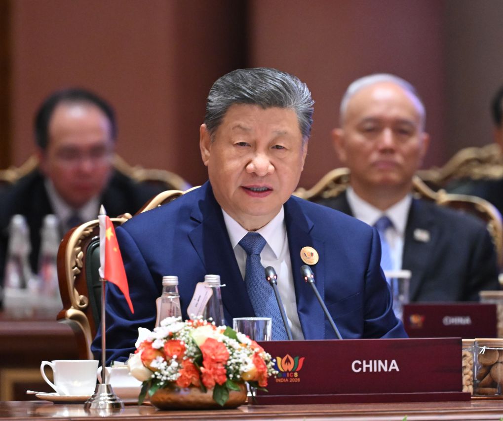 当地时间9月12日下午，国家主席习近平在新德里出席金砖国家领导人第十八次会晤第一阶段会议。习近平发表题为《共担时代责任勇做先锋力量》的重要讲话。