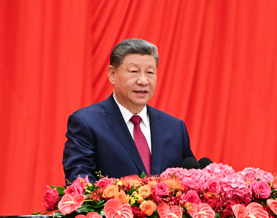 9月30日晚,庆祝中华人民共和国成立77周年招待会在北京人民大会堂举行。中共中央总书记、国家主席、中央军委主席习近平出席招待会并发表重要讲话。 9月30日晚,庆祝中华人民共和国成立77周年招待会在北京人民大会堂举行。中共中央总书记、国家主席、中央军委主席习近平出席招待会并发表重要讲话。