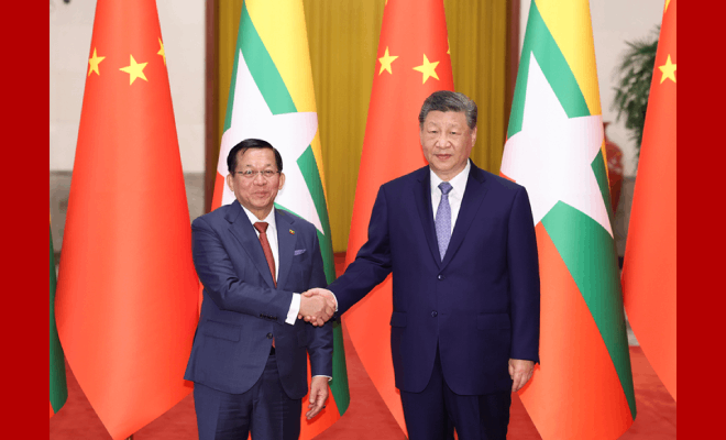 习近平同缅甸总统敏昂莱会谈