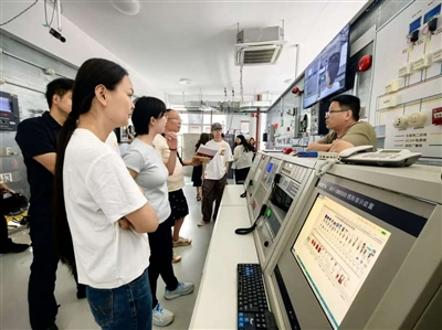全市首个 丰台区保安行业工会联合会打出“学历赋能+技能培优”组合拳 丰台区更多保安员将在岗位上“添新证”