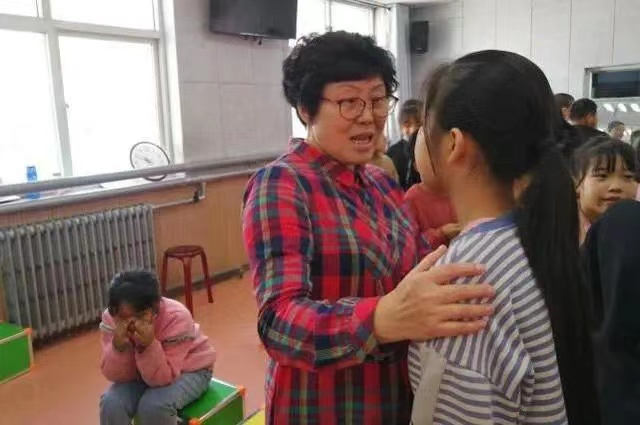 组建合唱团，用歌声致敬梦想