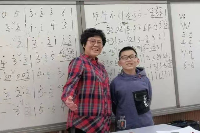 组建合唱团，用歌声致敬梦想