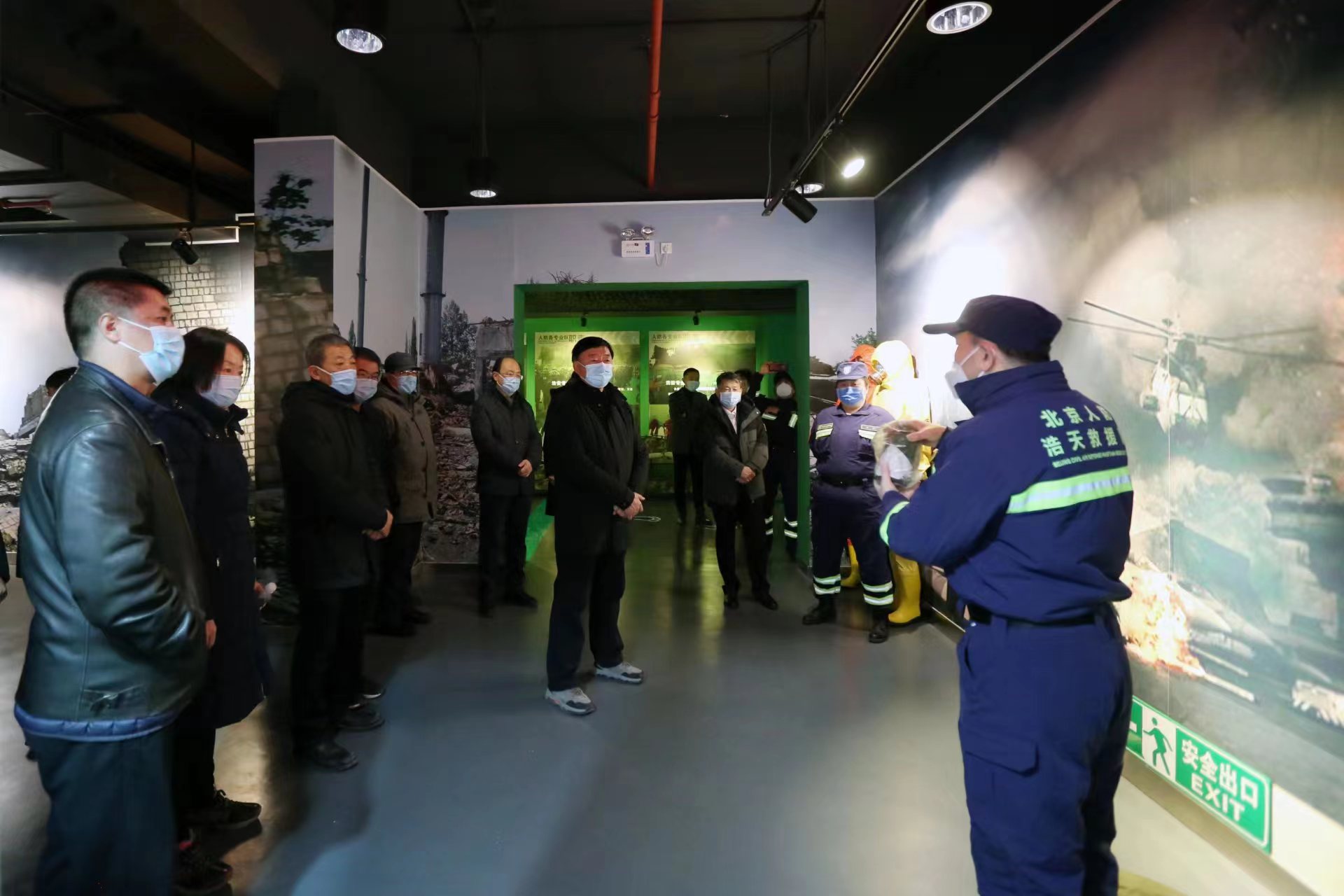 关心国防、走进国防、支持国防——市国动办等三个单位联合组织“三八”国际劳动妇女节国防教育活动 关心国防、走进国防、支持国防——市国动办等三个单位联合组织“三八”国际劳动妇女节国防教育活动