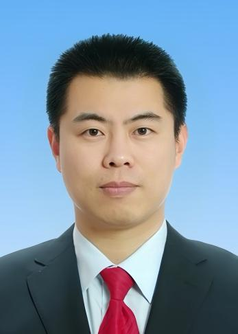 王亮
