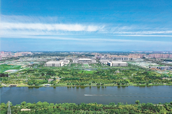 北京城市副中心天蓝水清。