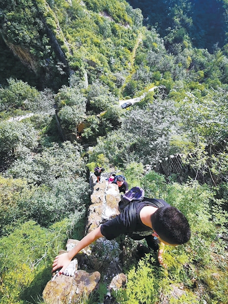 长城“最陡墙体”存在极大坍塌风险，亟须抢险加固。